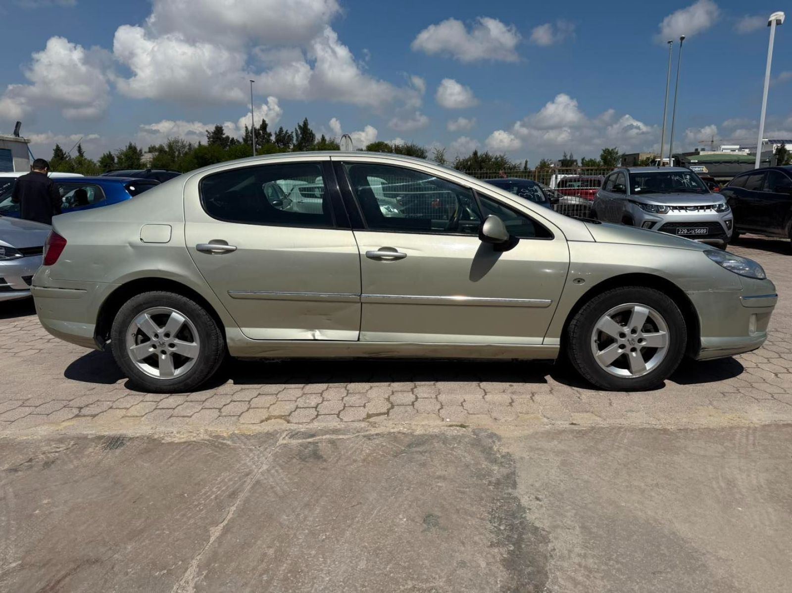 Peugeot 407 Hdi à Ariana - Photo 4