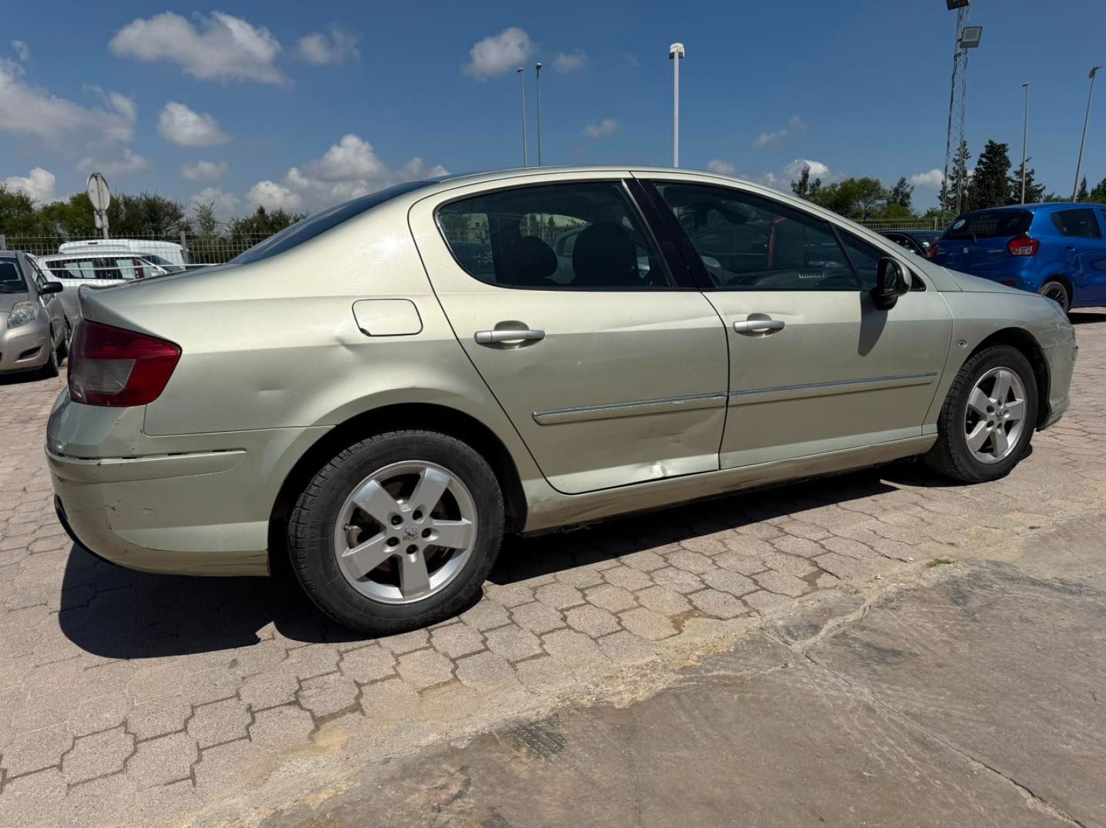 Peugeot 407 Hdi à Ariana - Photo 5