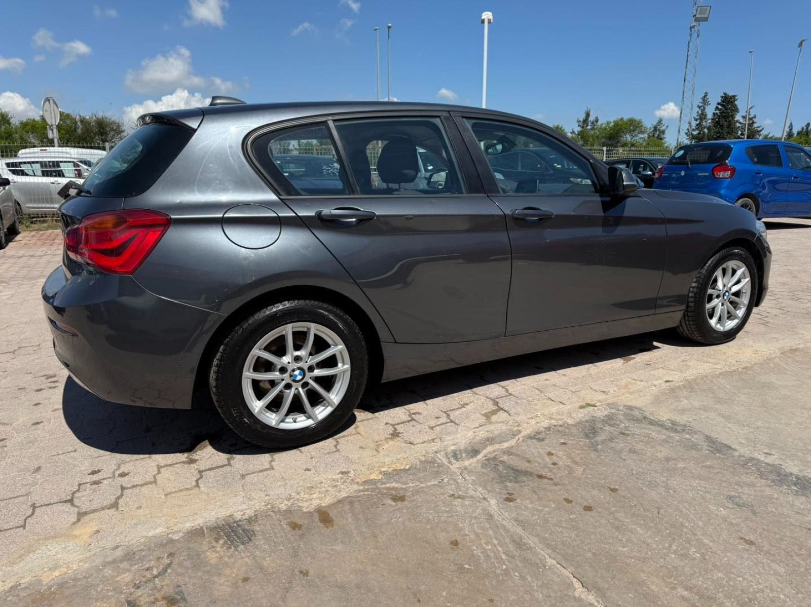 BMW Série 1 Business Line à Tunis - Photo 5