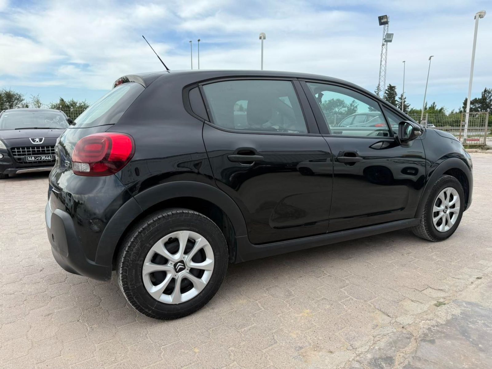 Citroën C3 Feel Bi-ton à Ben Arous - Photo 5