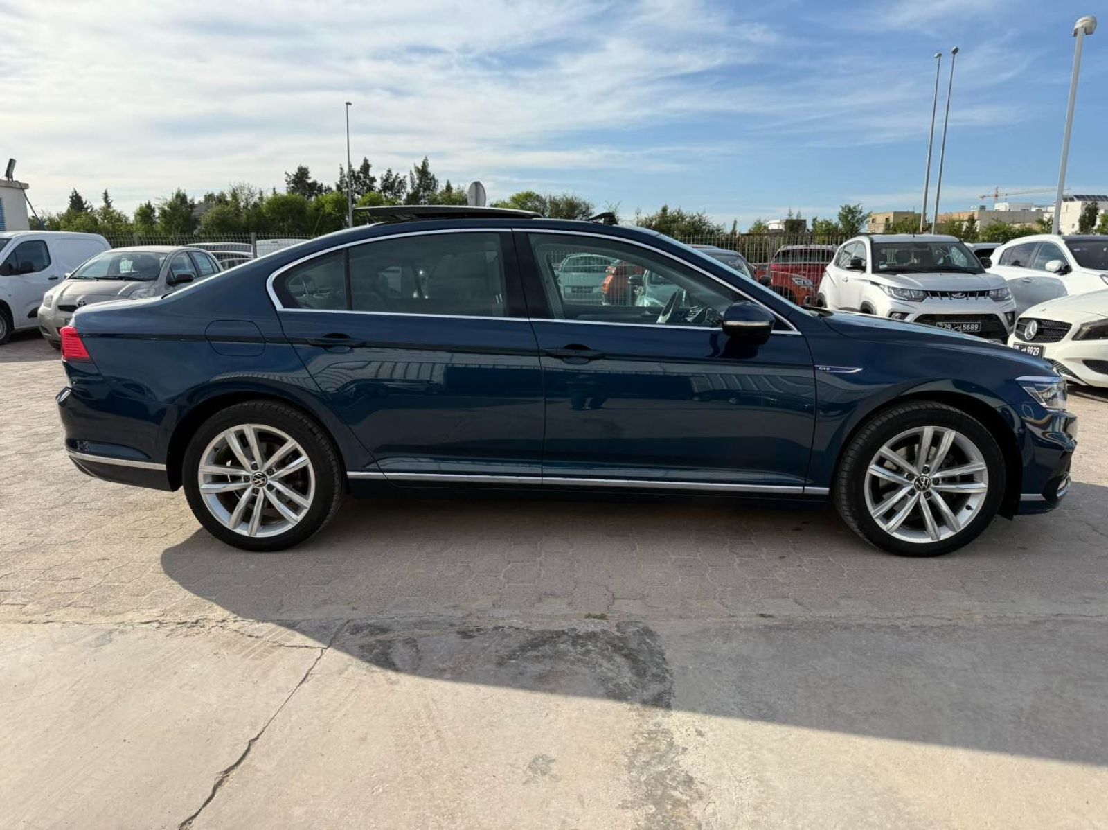 Volkswagen Passat GTE à Nabeul - Photo 4