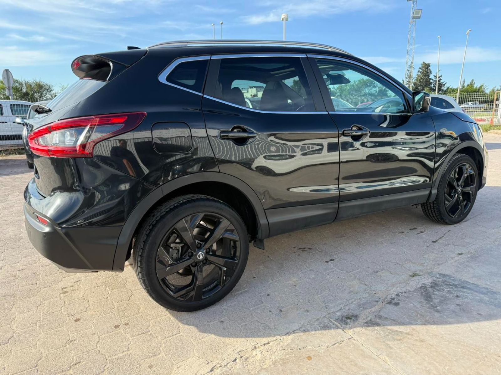 Nissan Qashqai Tekna High à Tunis - Photo 5