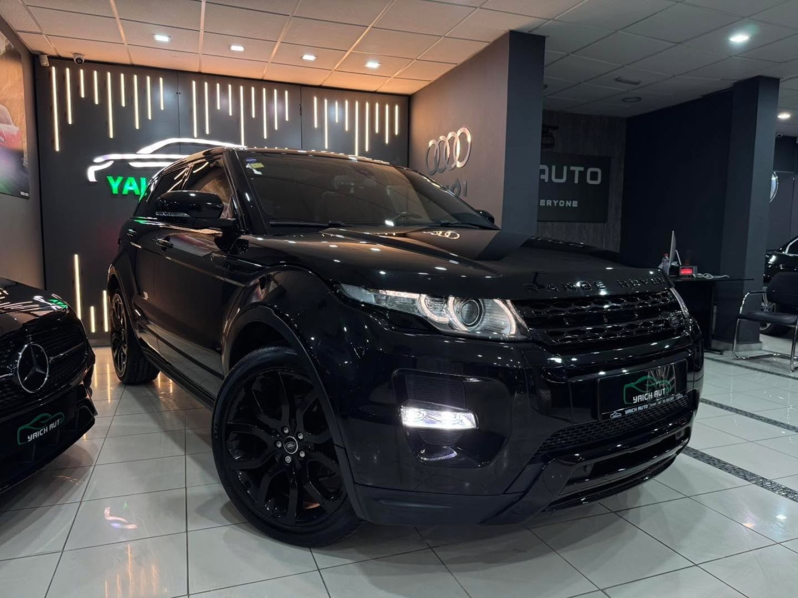 Land Rover Range Rover Evoque à Tunis - Photo 1