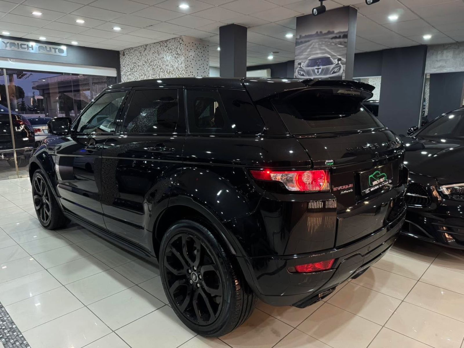 Land Rover Range Rover Evoque à Tunis - Photo 4