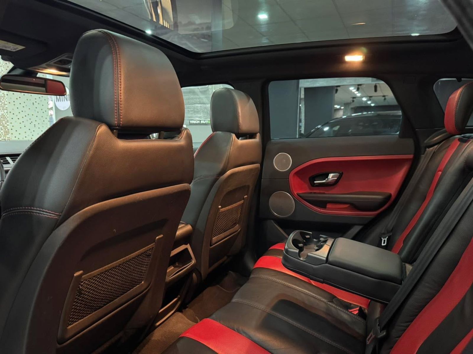 Land Rover Range Rover Evoque à Tunis - Photo 21