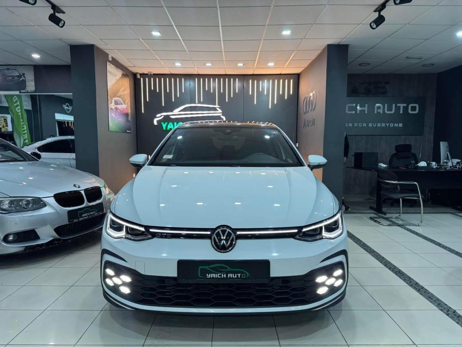 Volkswagen Golf 8 GTE à Tunis - Photo 2