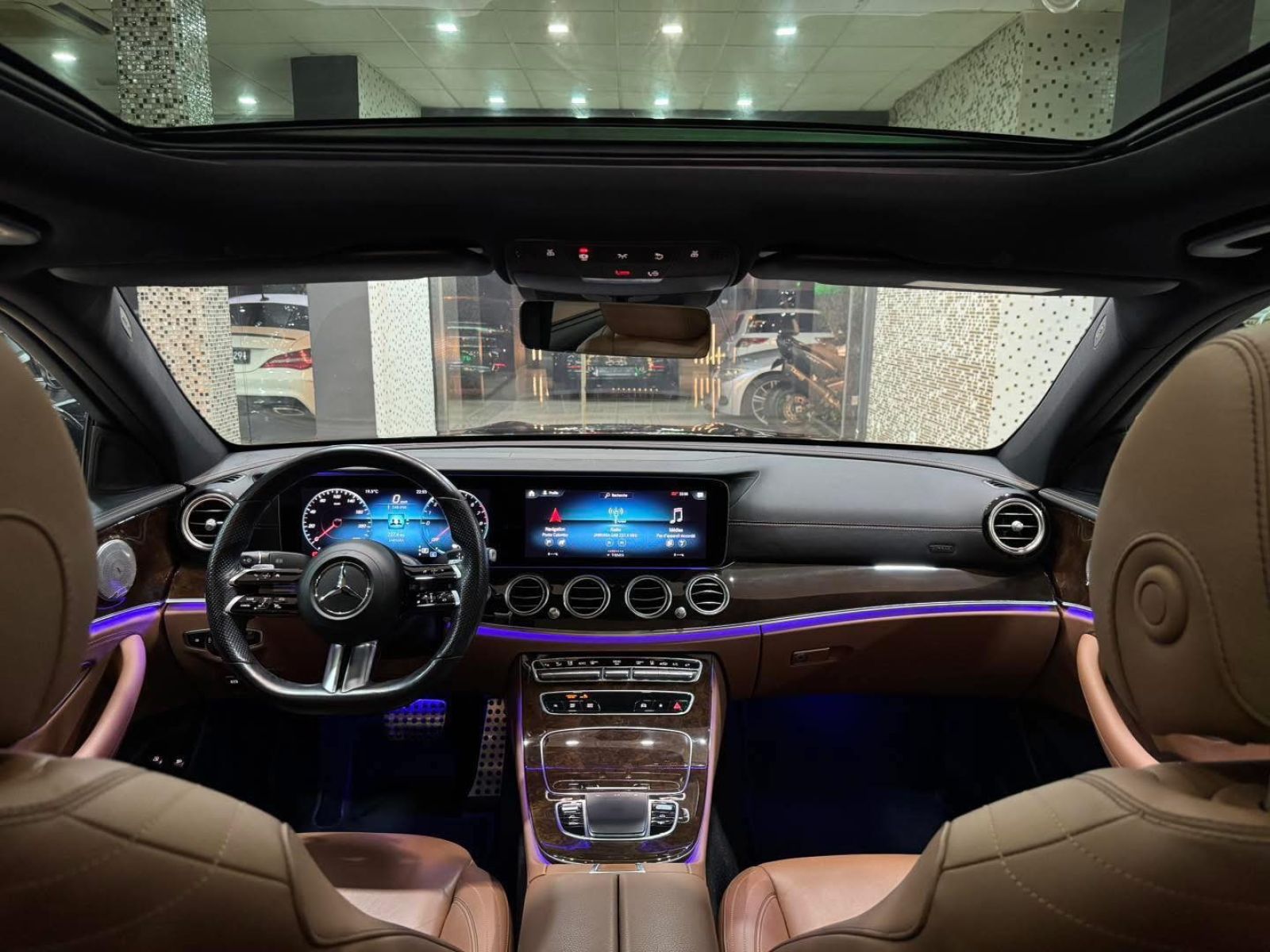Mercedes-Benz Classe E à Tunis - Photo 8