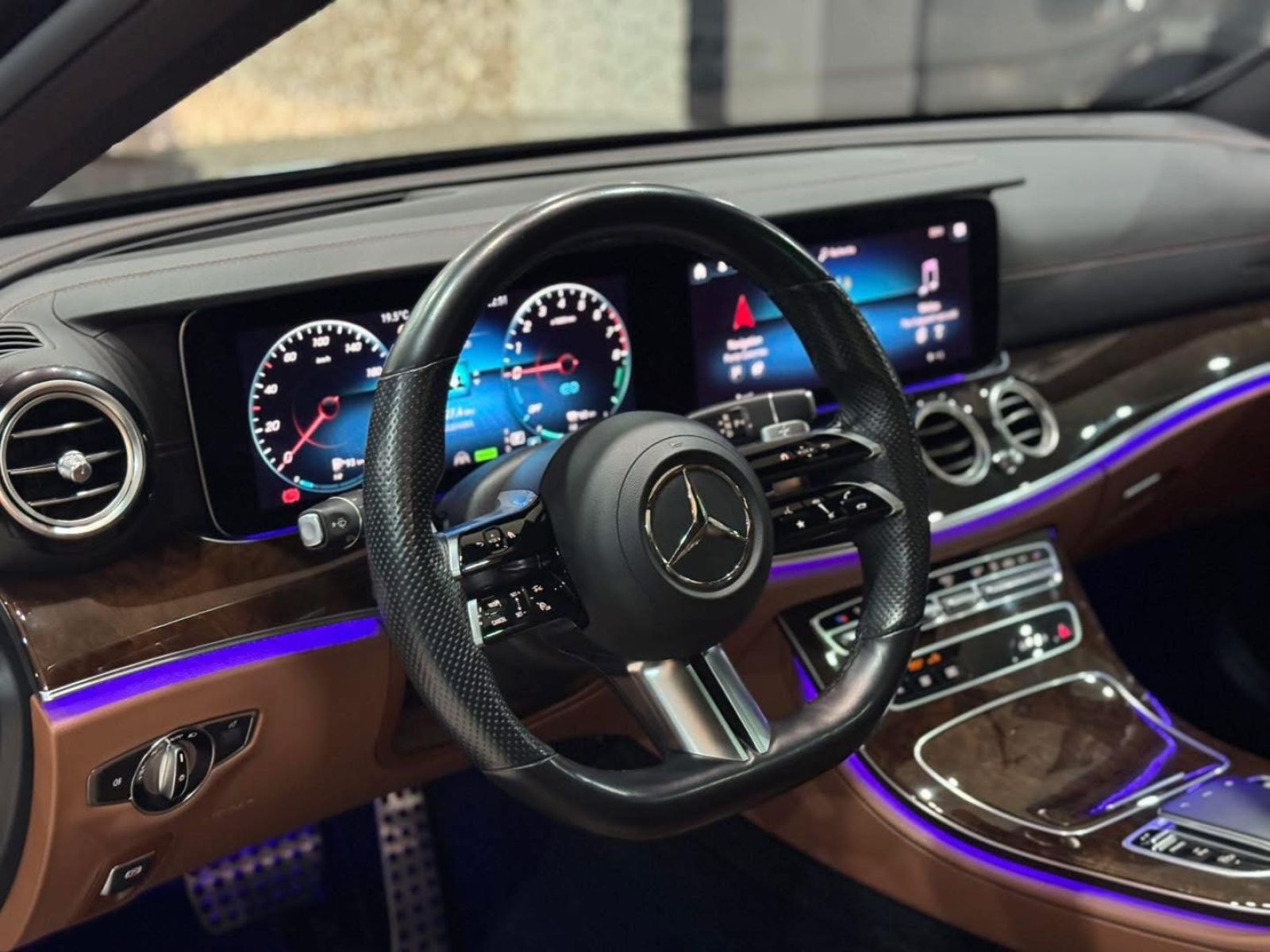 Mercedes-Benz Classe E à Tunis - Photo 10