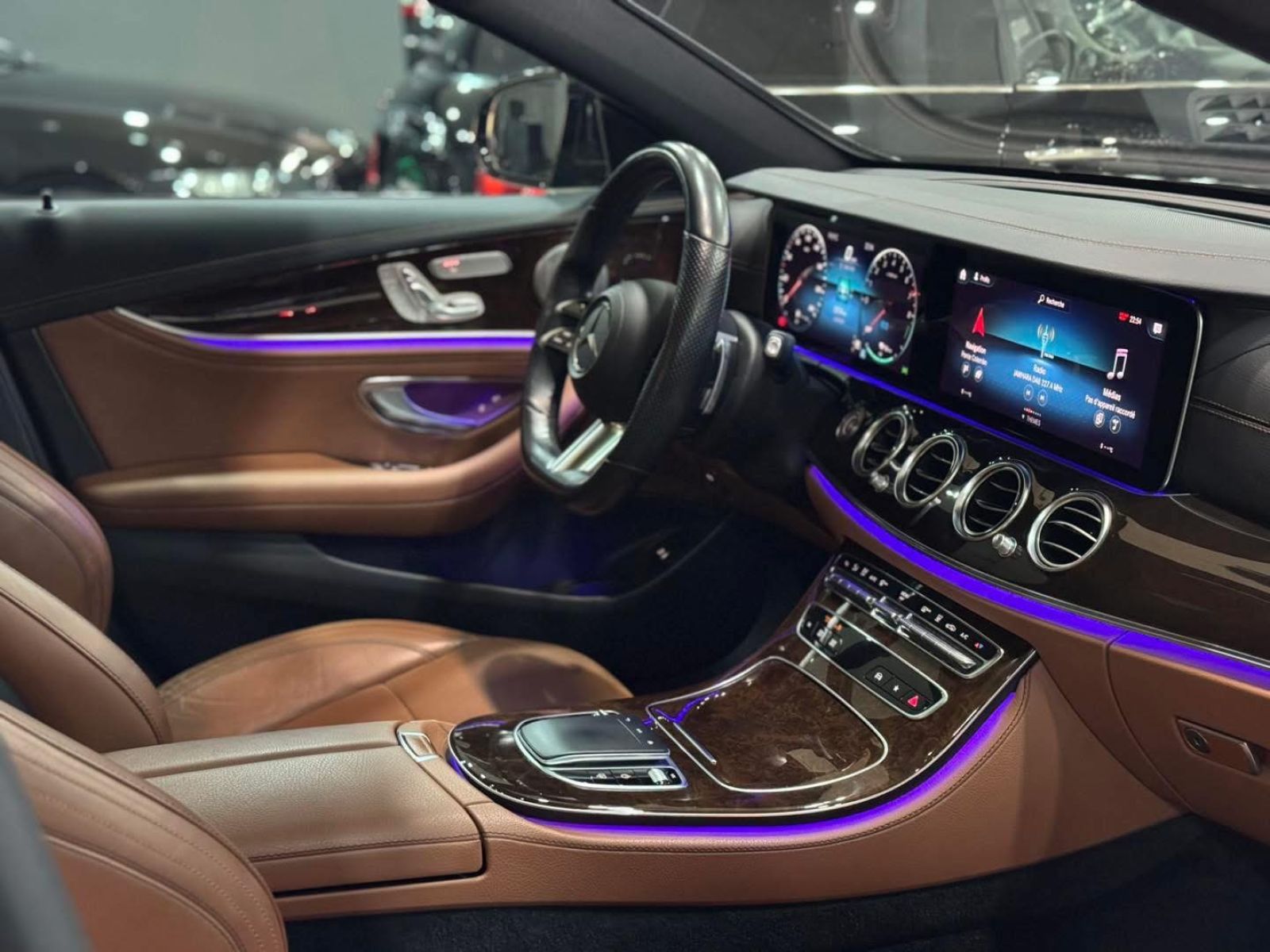 Mercedes-Benz Classe E à Tunis - Photo 19