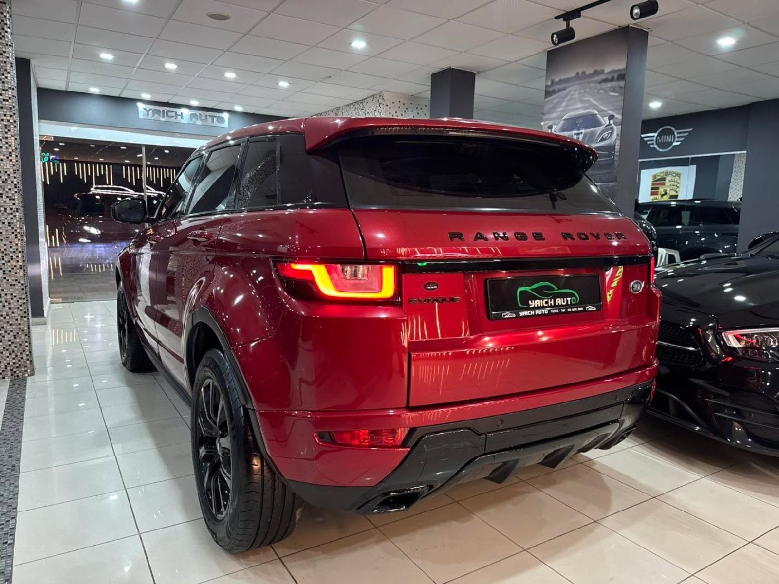 Land Rover Range Rover Evoque R-Dynamic à Tunis - Photo 6