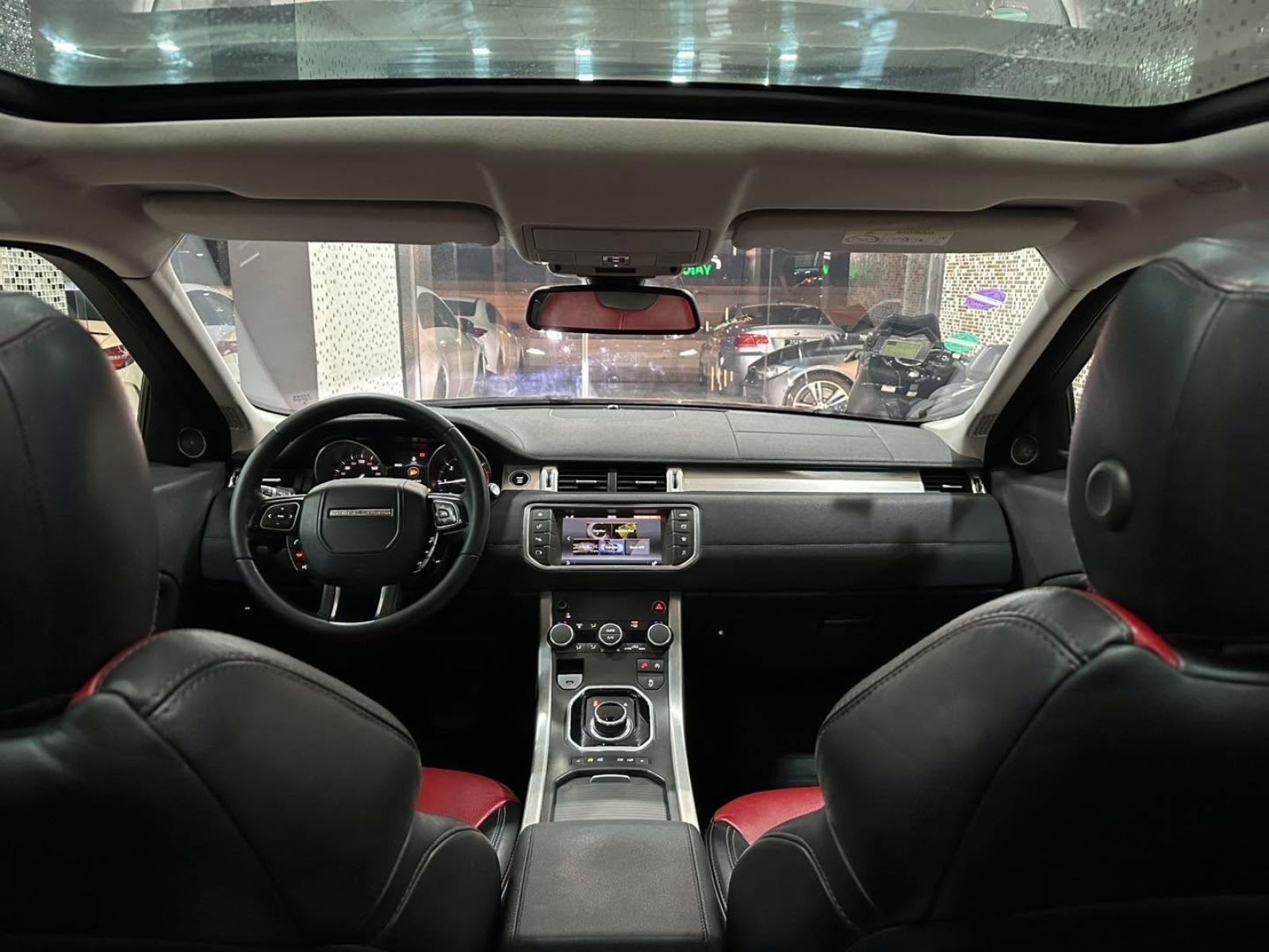 Land Rover Range Rover Evoque R-Dynamic à Tunis - Photo 9