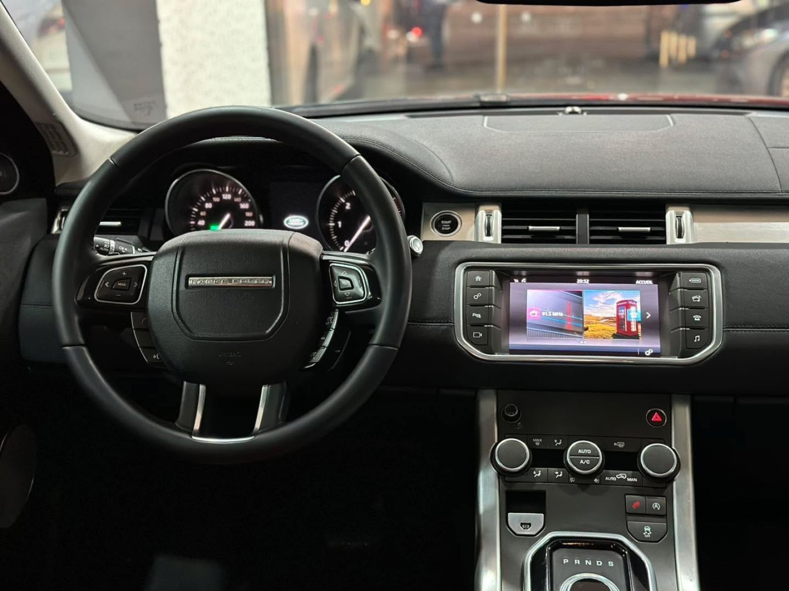 Land Rover Range Rover Evoque R-Dynamic à Tunis - Photo 16