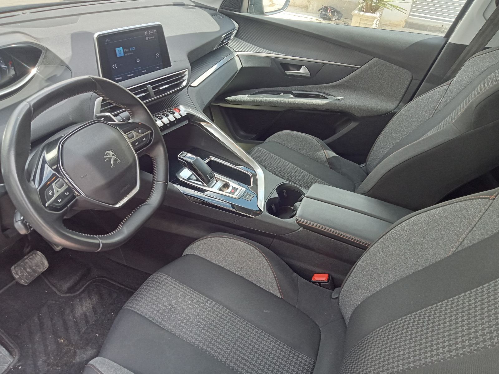 Peugeot 3008 Active à Tunis - Photo 4