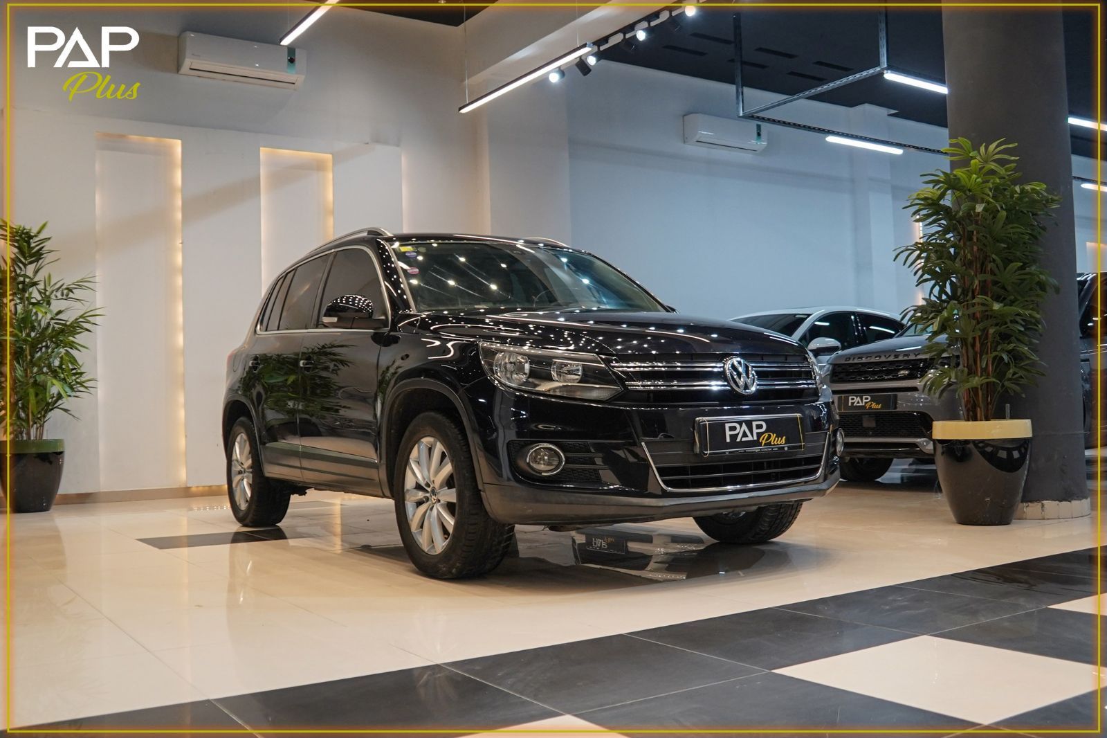  MAHANDRA KUV 100 PREMIÈRE MAIN 