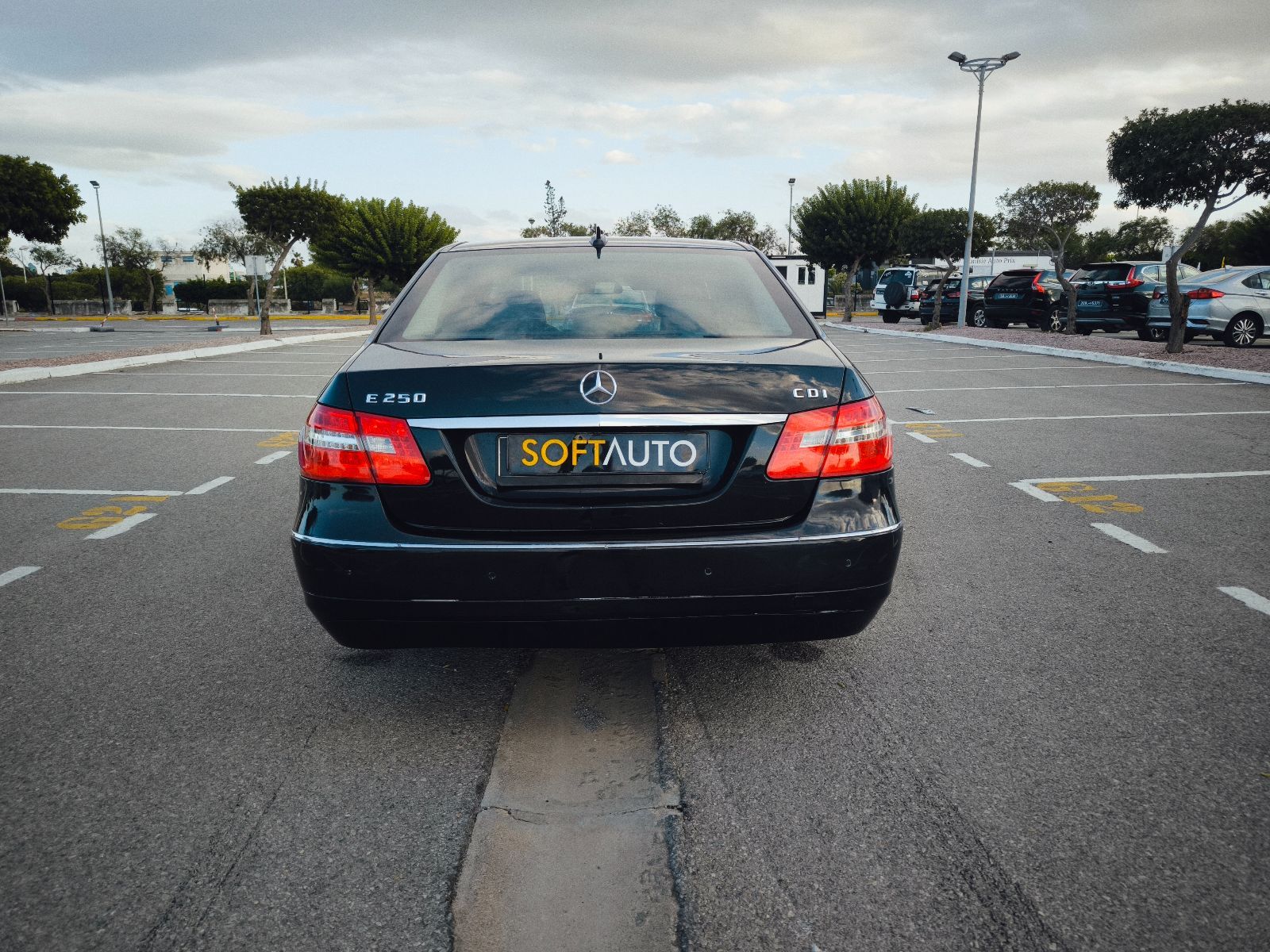 Mercedes-Benz Classe E à Ben Arous - Photo 4