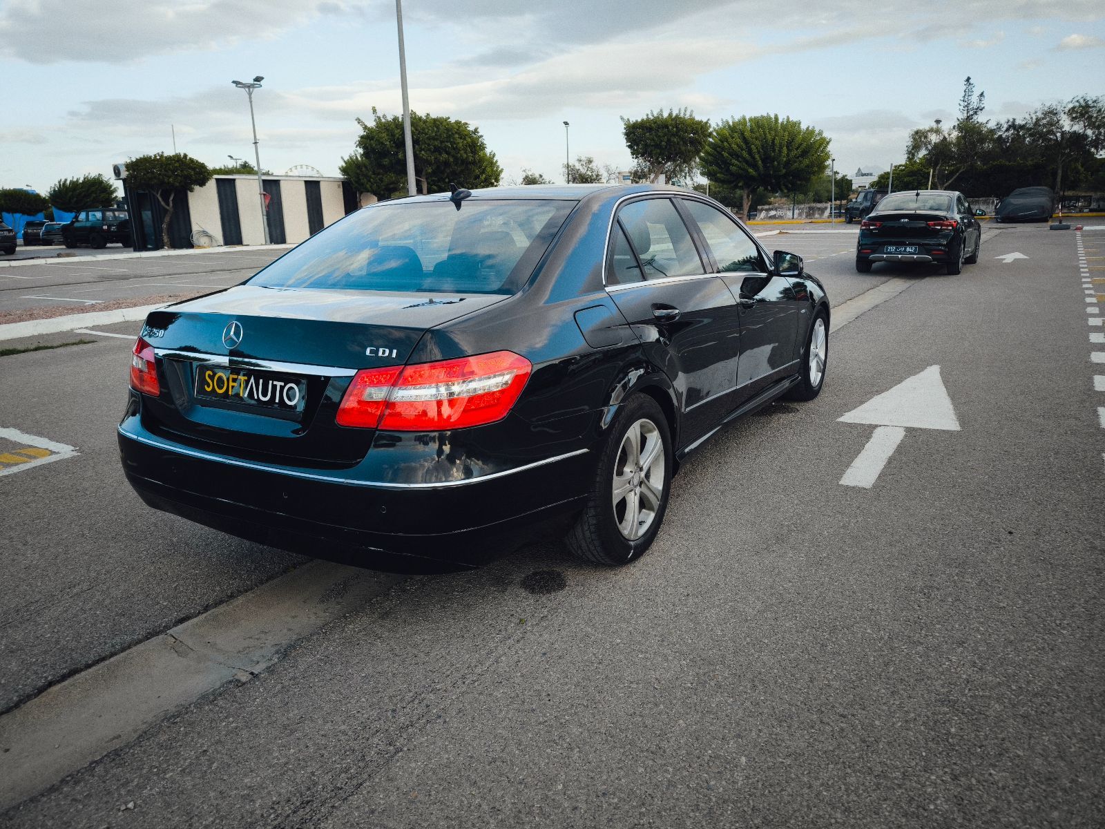 Mercedes-Benz Classe E à Ben Arous - Photo 5