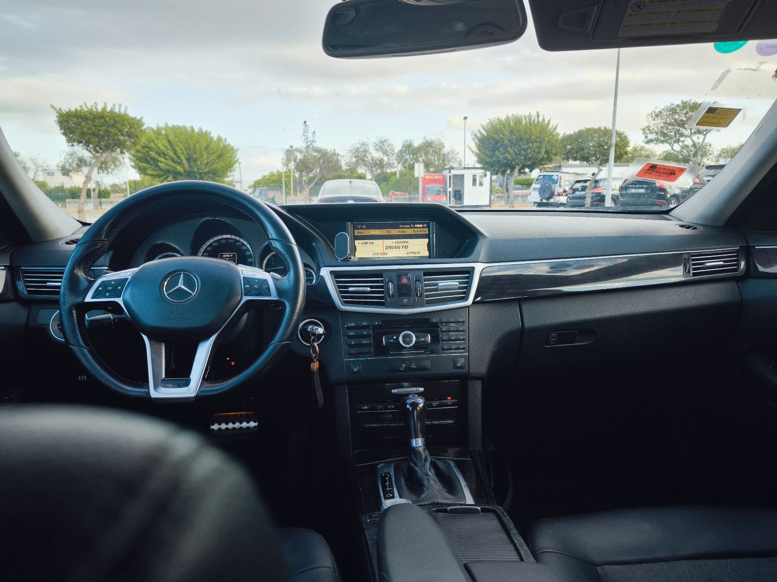 Mercedes-Benz Classe E à Ben Arous - Photo 8