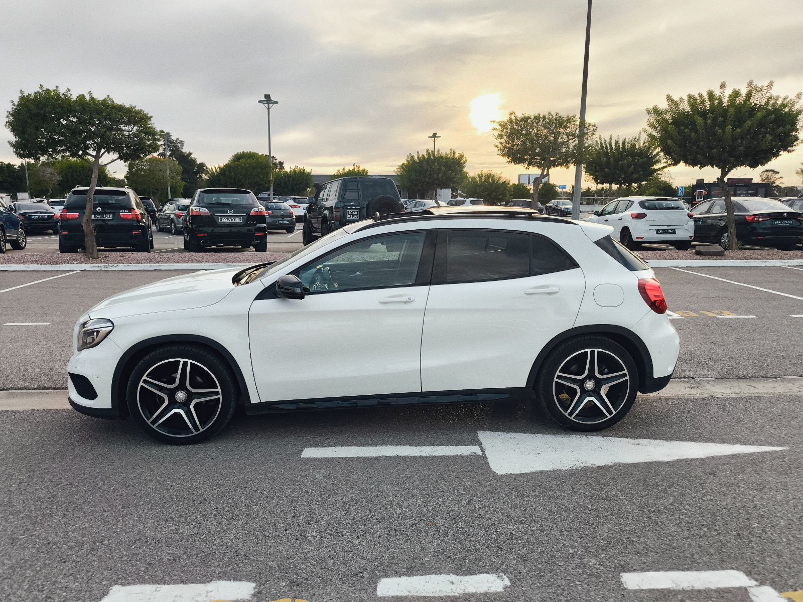 Mercedes-Benz GLA AMG à Tunis - Photo 3