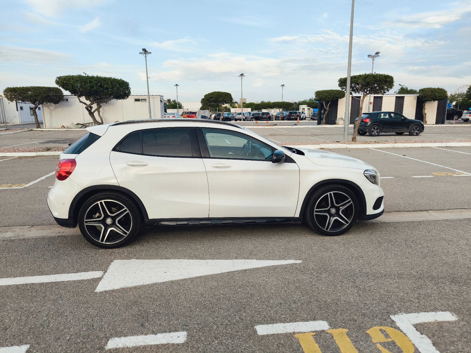 Mercedes-Benz GLA AMG à Tunis - Photo 7