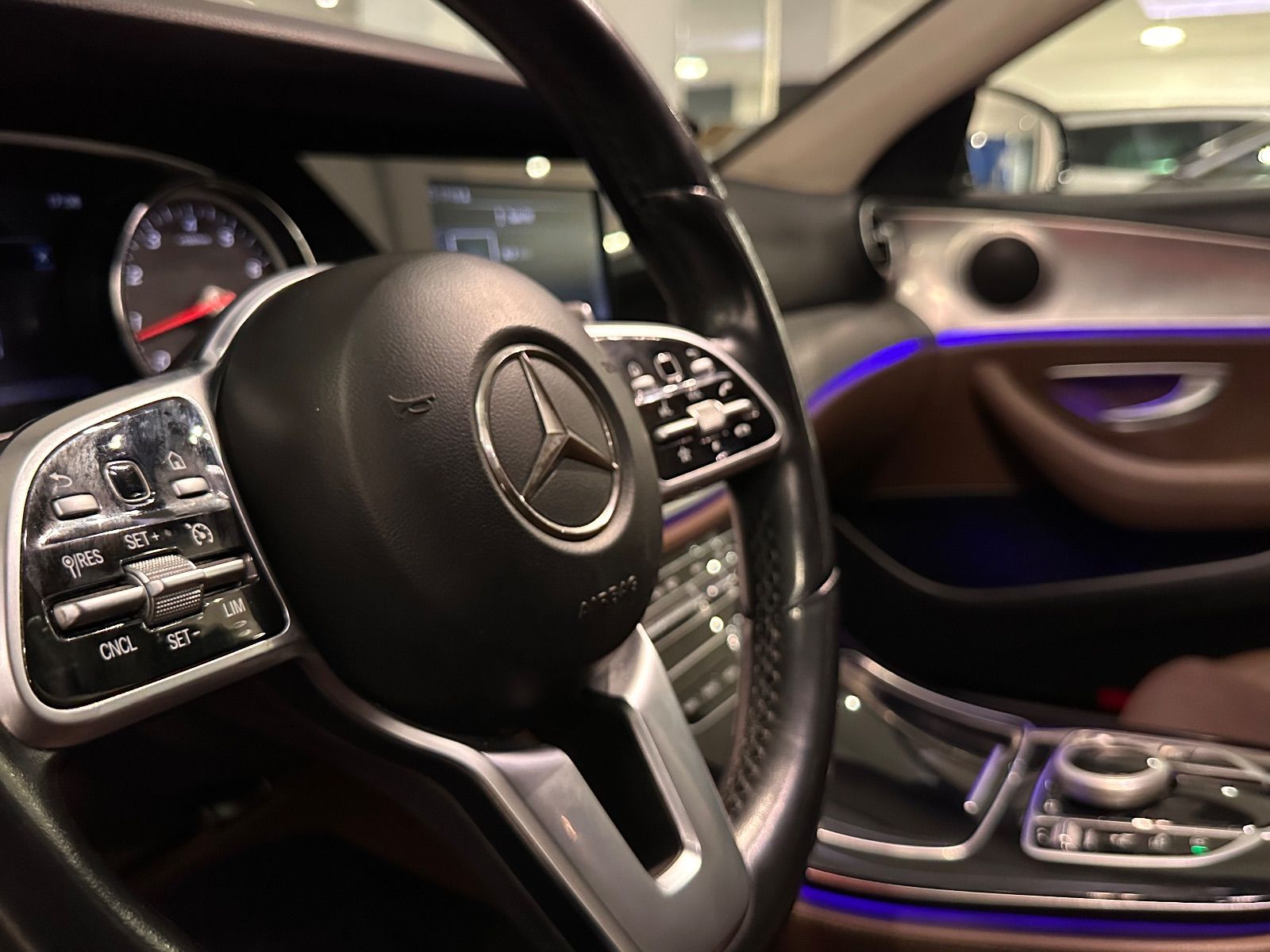 Mercedes-Benz Classe E AMG à Tunis - Photo 12