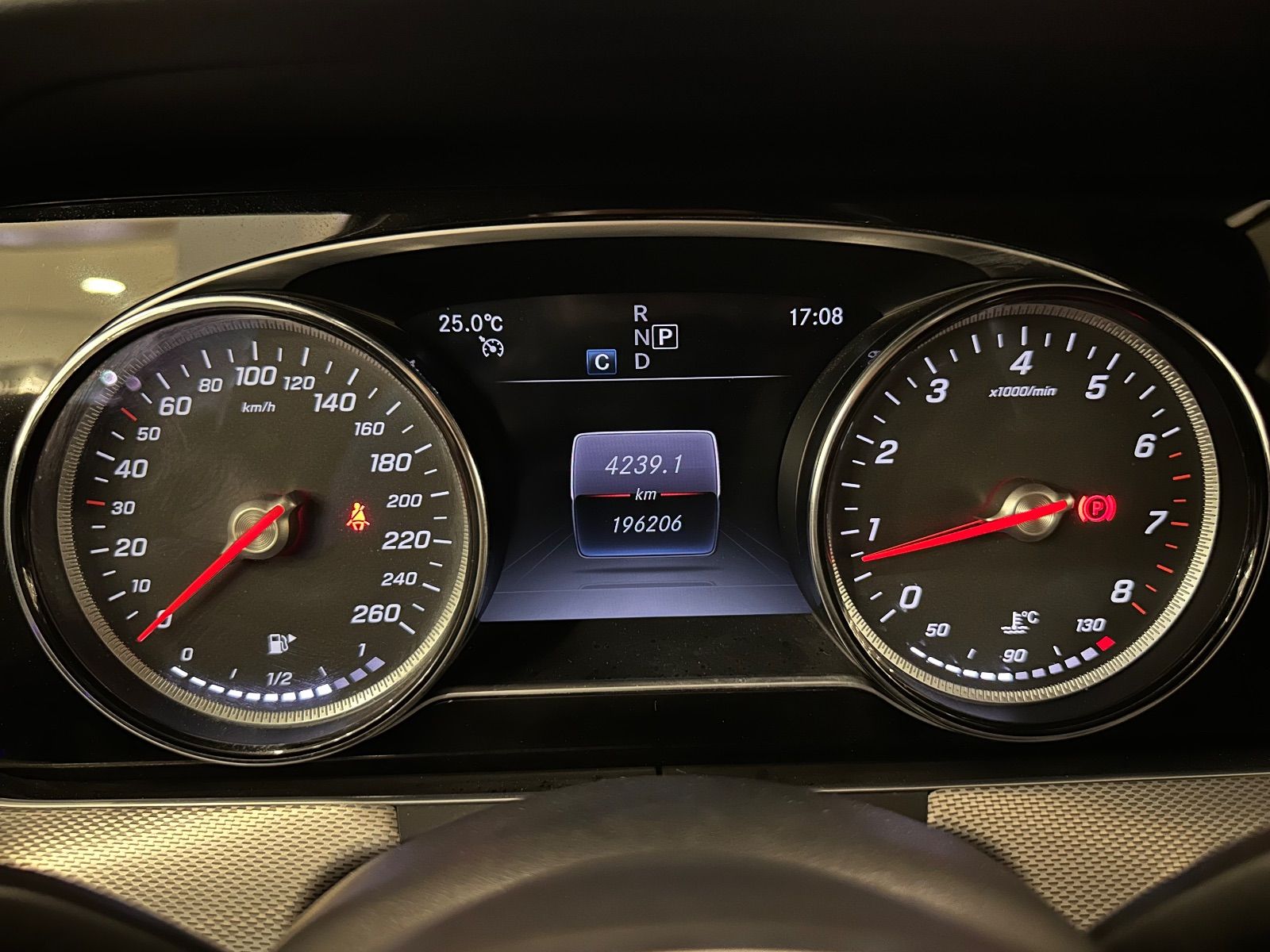 Mercedes-Benz Classe E AMG à Tunis - Photo 17
