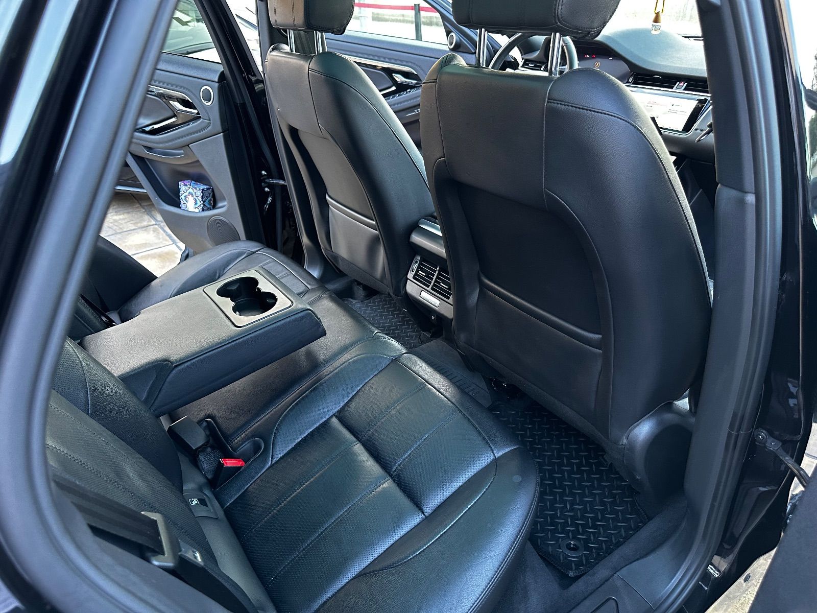 Land Rover Range Rover Evoque R-Dynamic SE à Nabeul - Photo 17