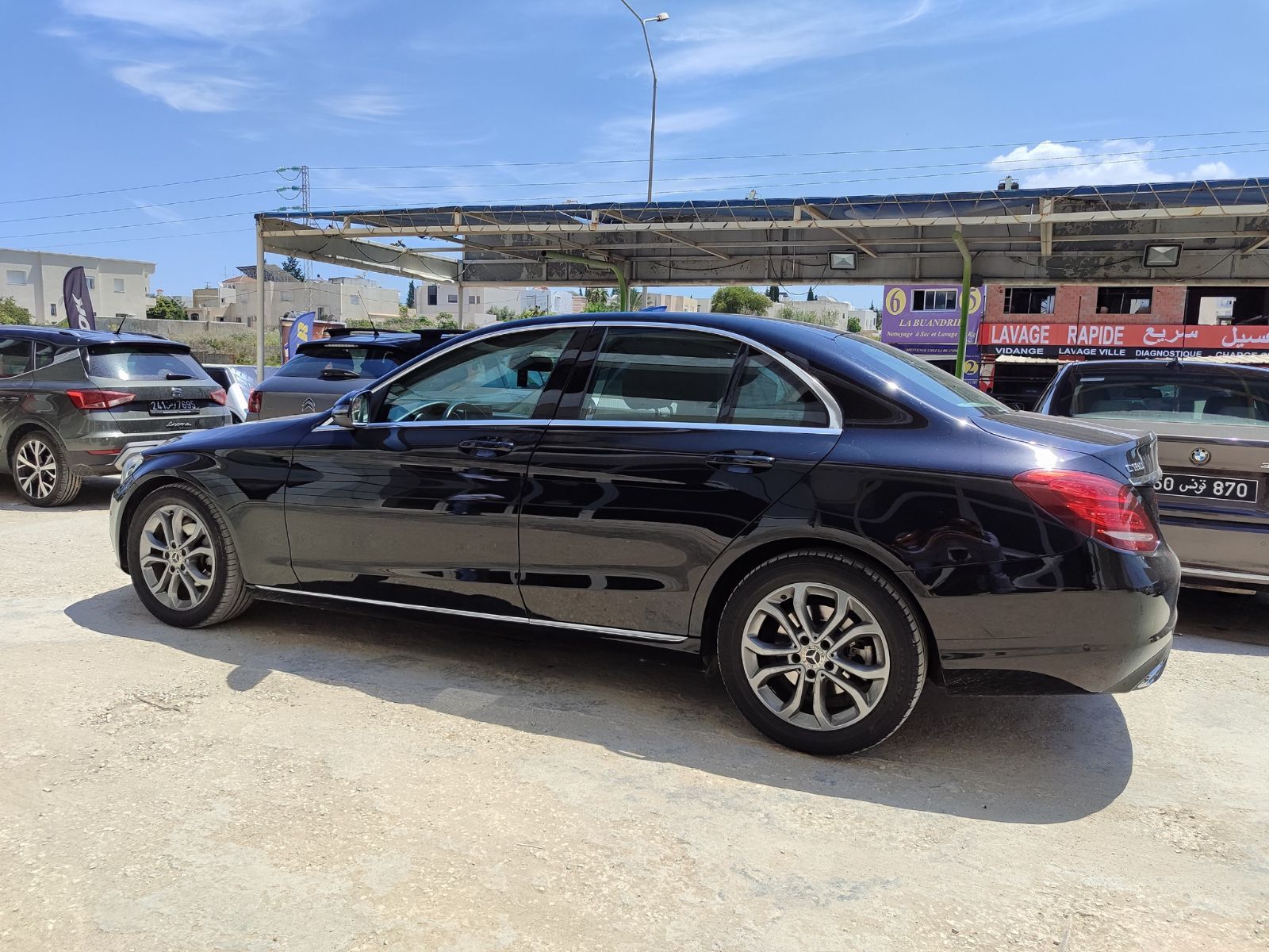 Mercedes-Benz Classe C à Ben Arous - Photo 2