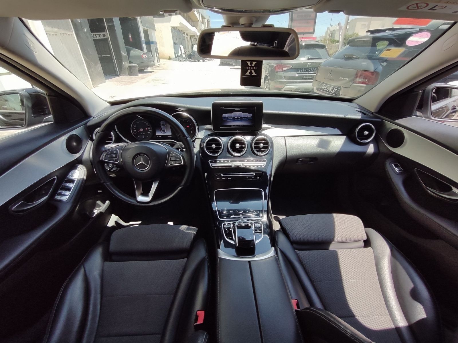Mercedes-Benz Classe C à Ben Arous - Photo 9