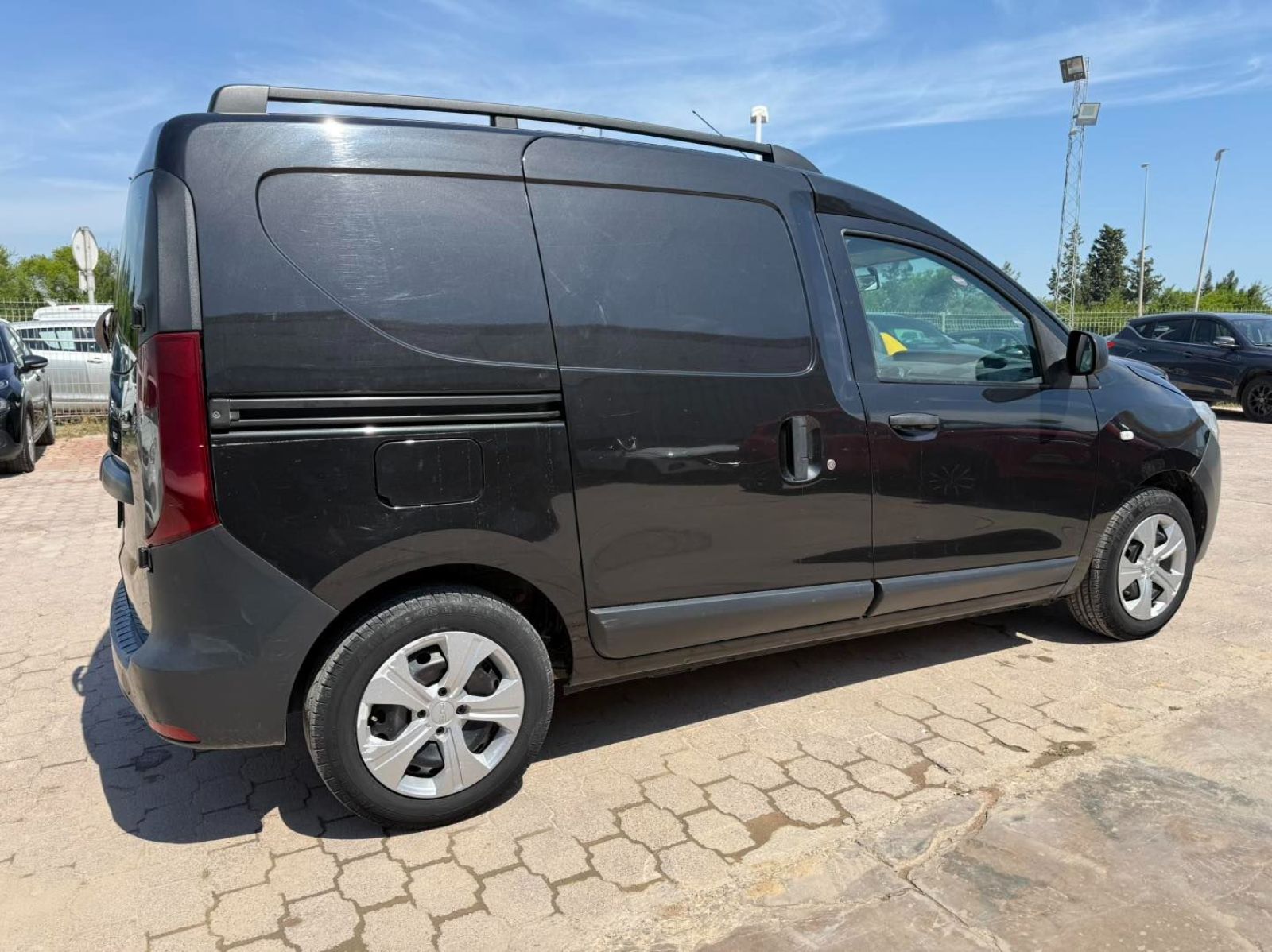 Dacia Dokker Van à Tunis - Photo 5