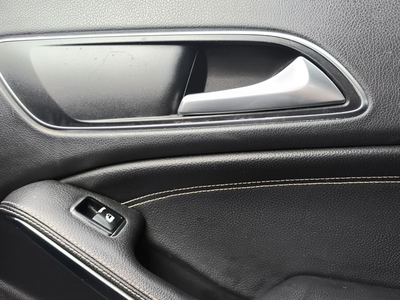 Mercedes-Benz CLA AMG à Ben Arous - Photo 19