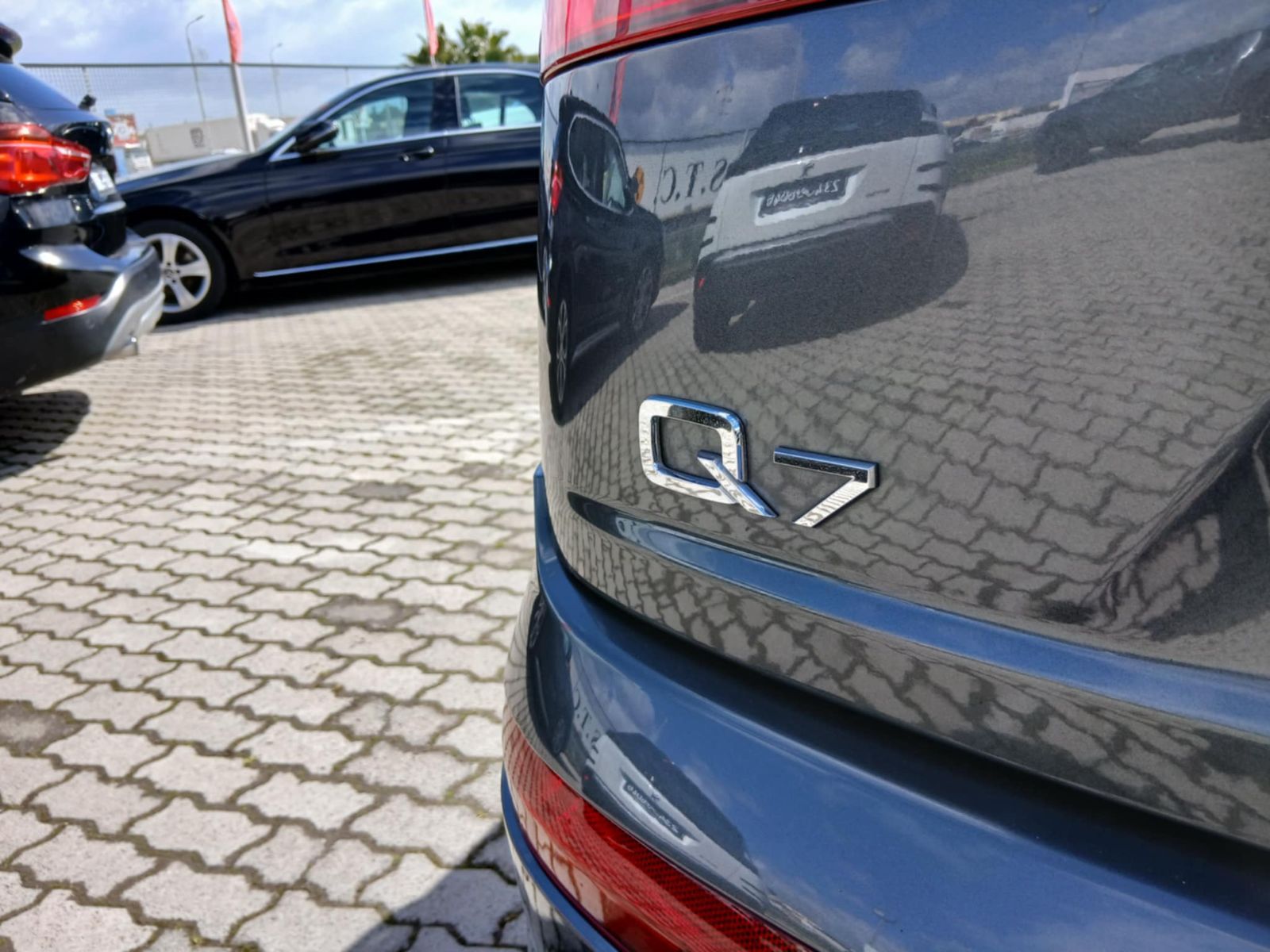Audi Q7 S-Line 7 places à Tunis - Photo 7