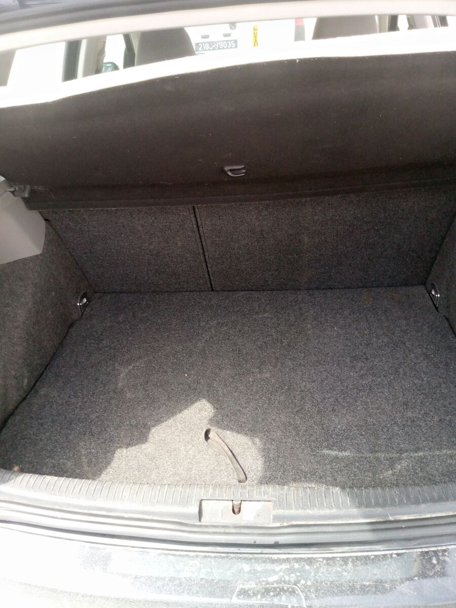 Volkswagen Golf 5 united carte grise gaz à Tunis - Photo 8