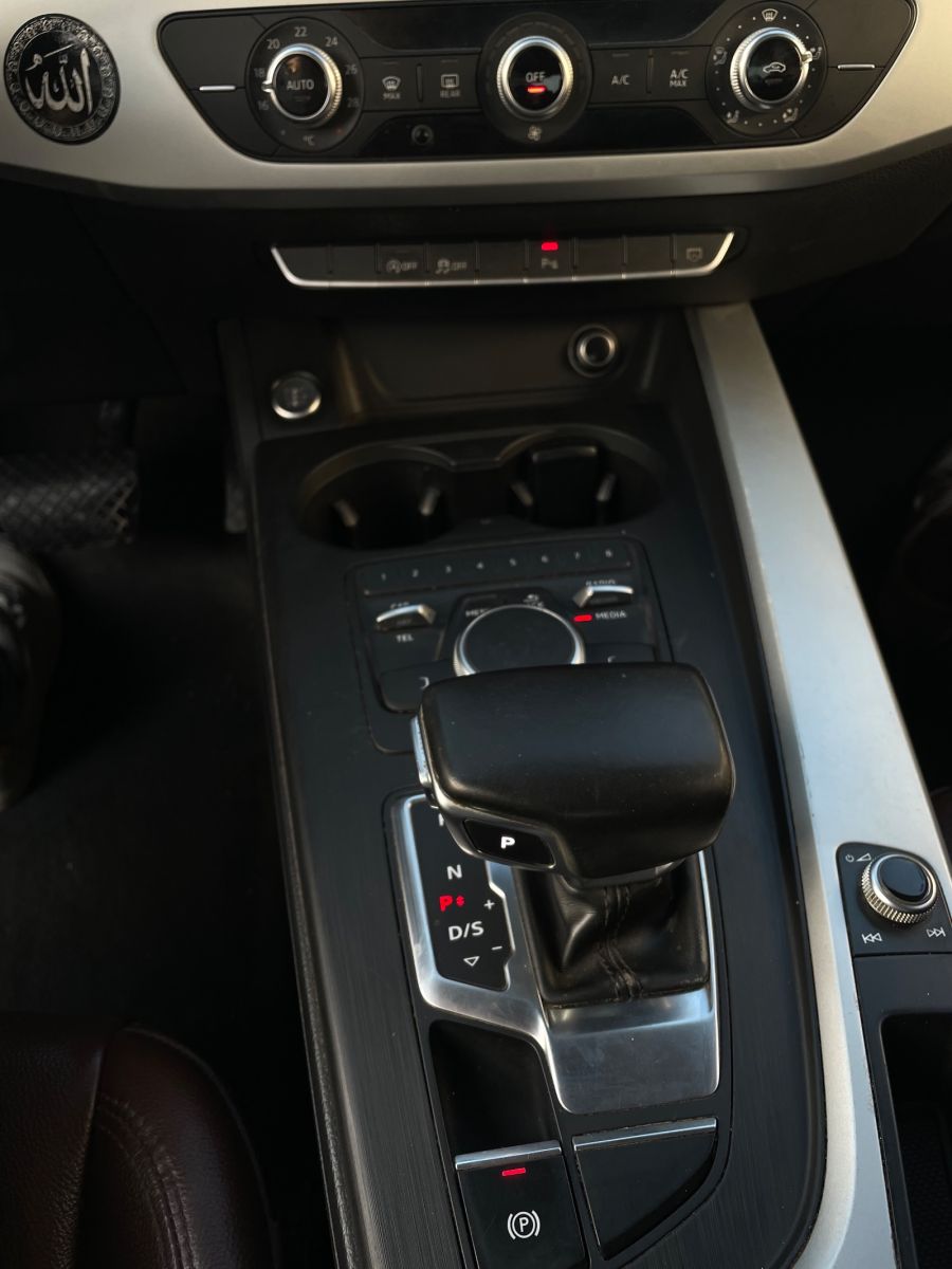 Audi A4 full option à Tunis - Photo 10