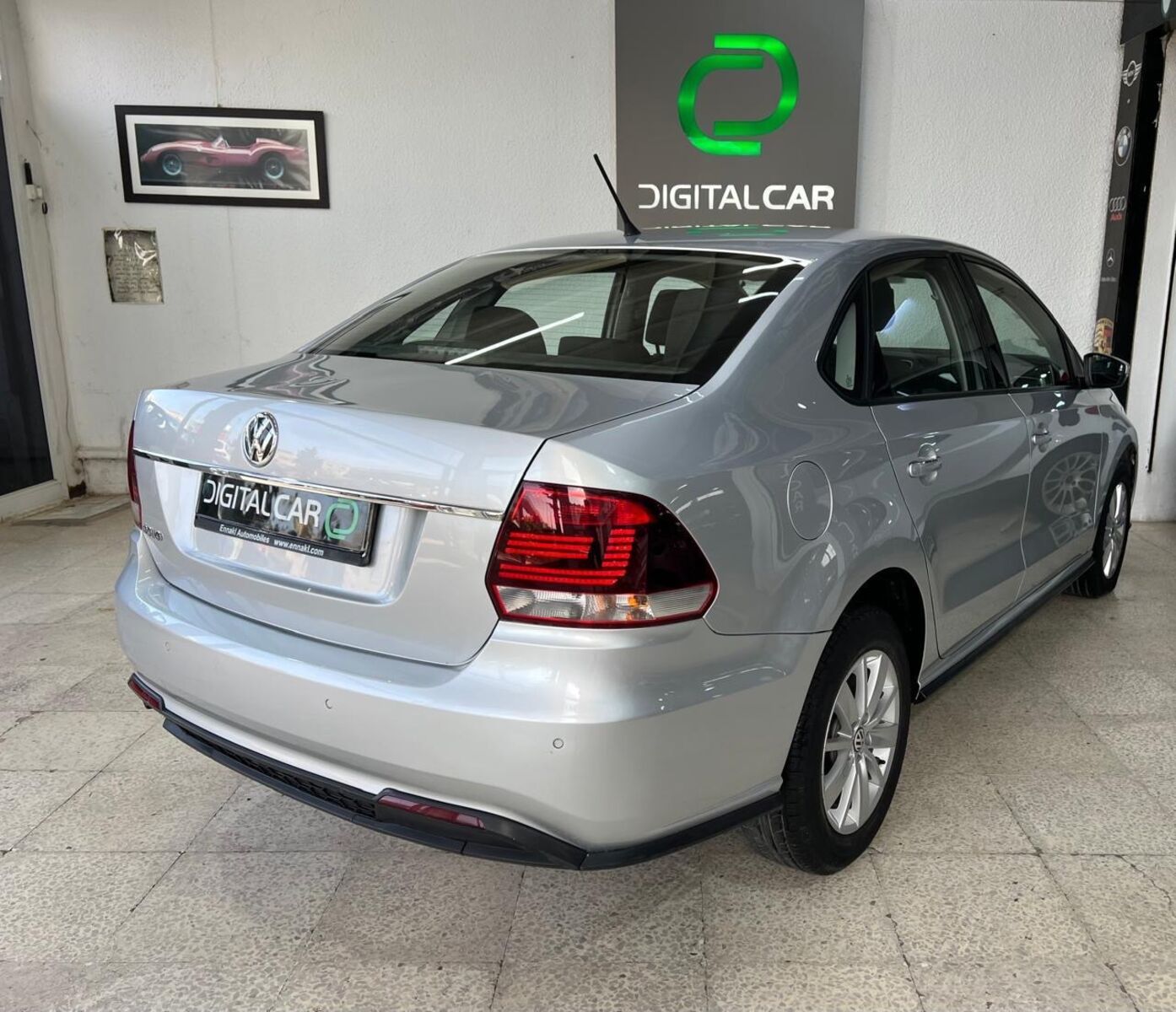 Volkswagen Polo Sedan Trendline à Tunis - Photo 11