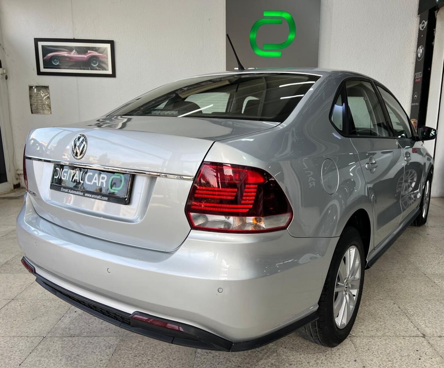 Volkswagen Polo Sedan Trendline à Tunis - Photo 12