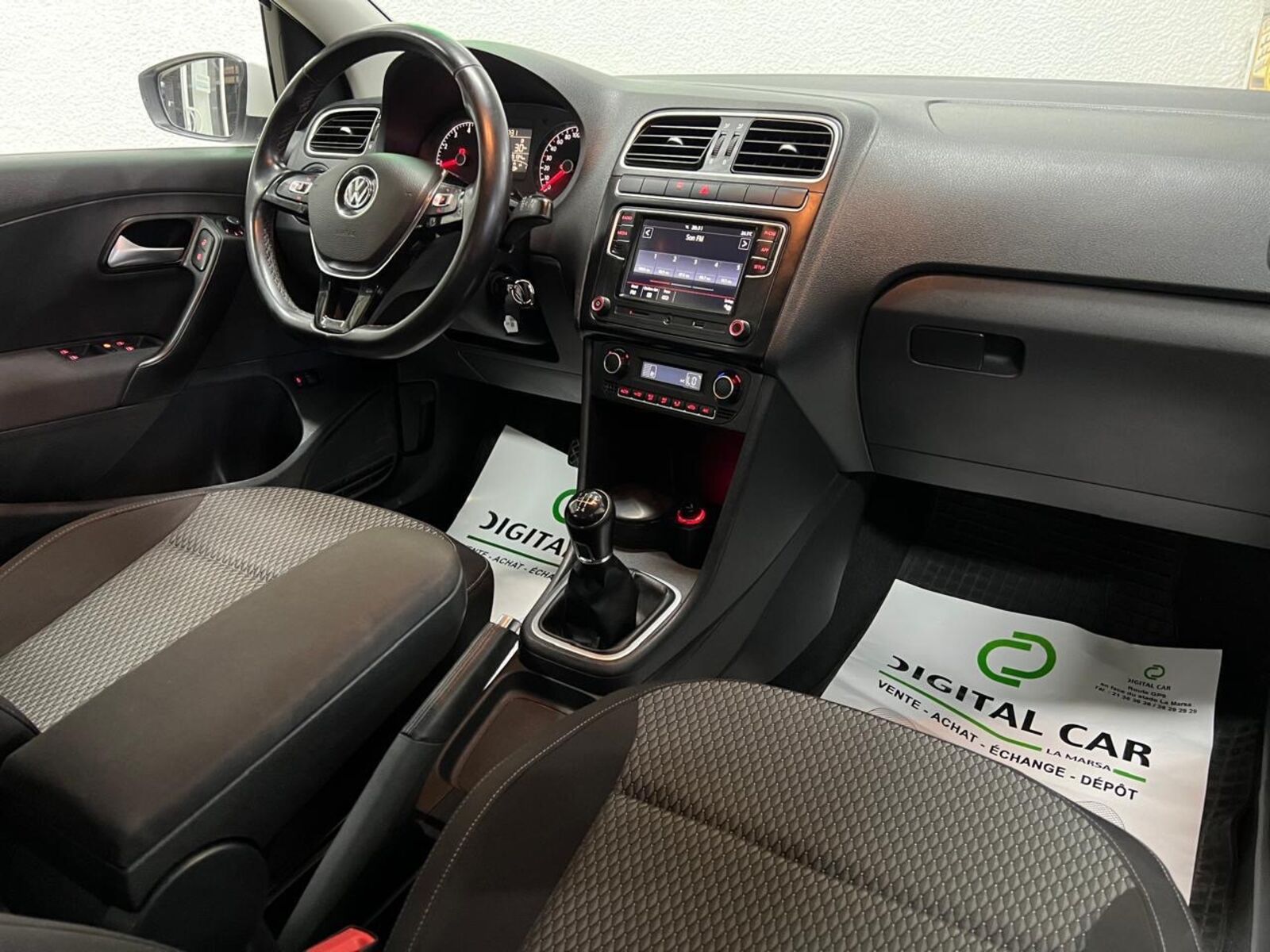Volkswagen Polo Sedan Trendline à Tunis - Photo 25