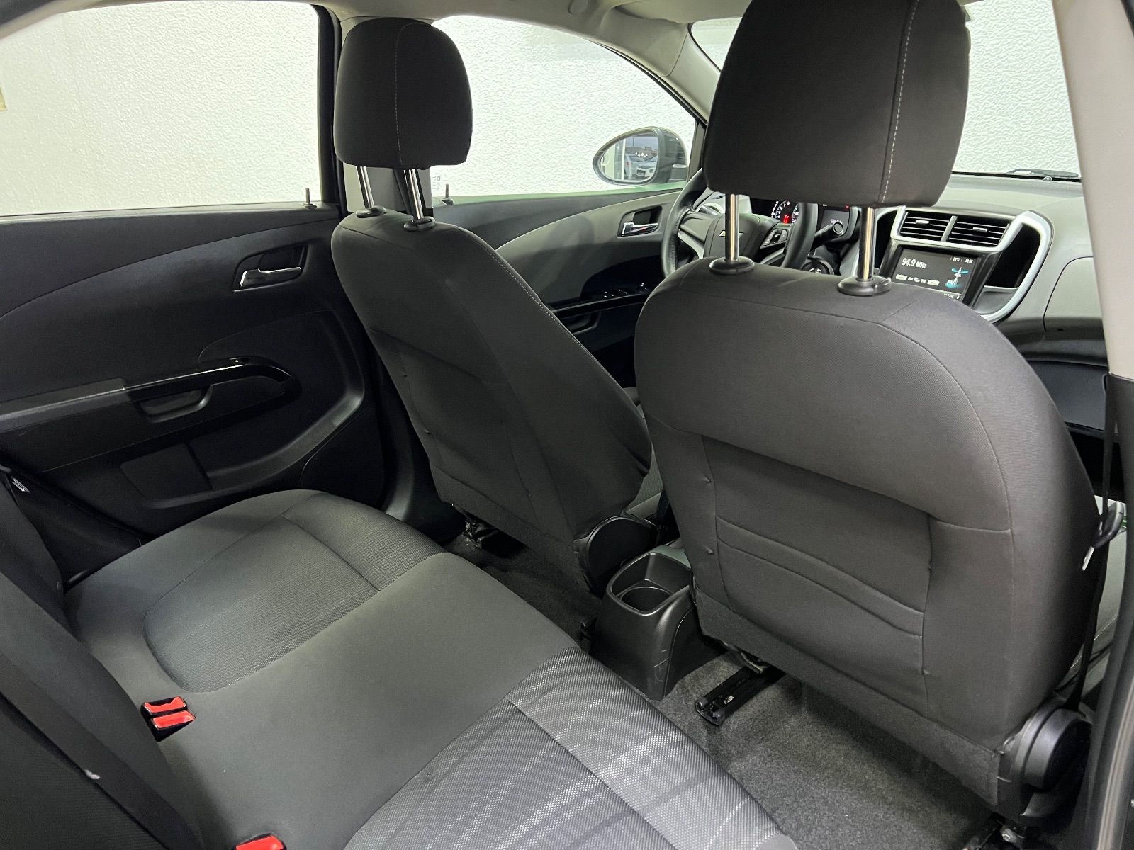Chevrolet Sonic LS à Ben Arous - Photo 26
