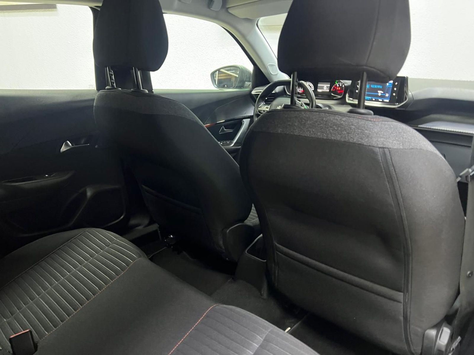 Peugeot 2008 Allure à Ben Arous - Photo 26