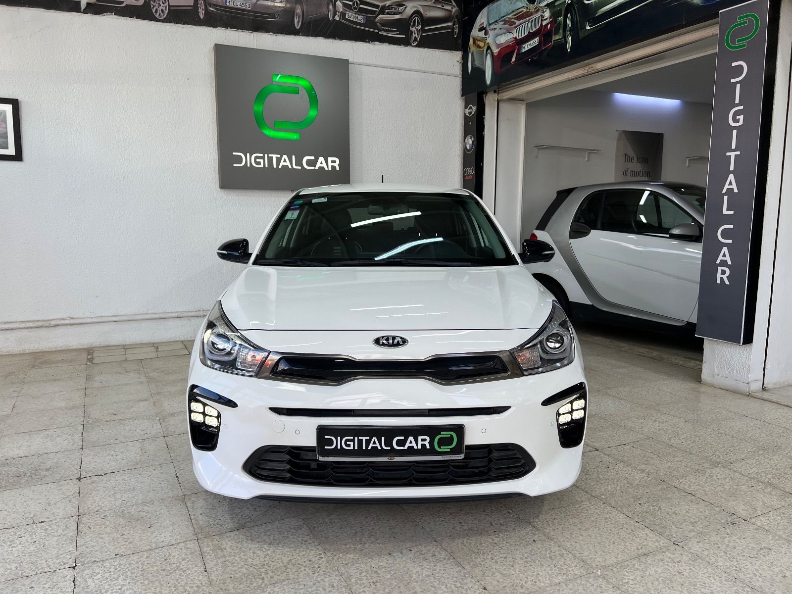 KIA Rio 5p GT-Line à Tunis - Photo 2