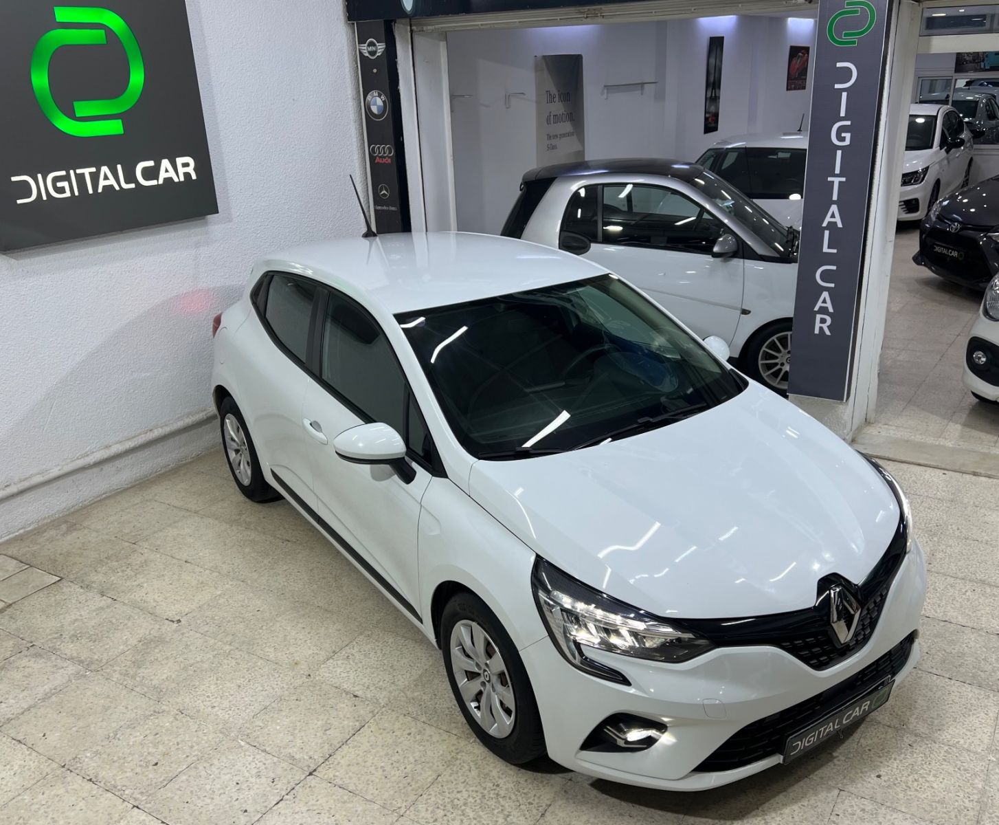 Renault Clio à Ben Arous - Photo 4
