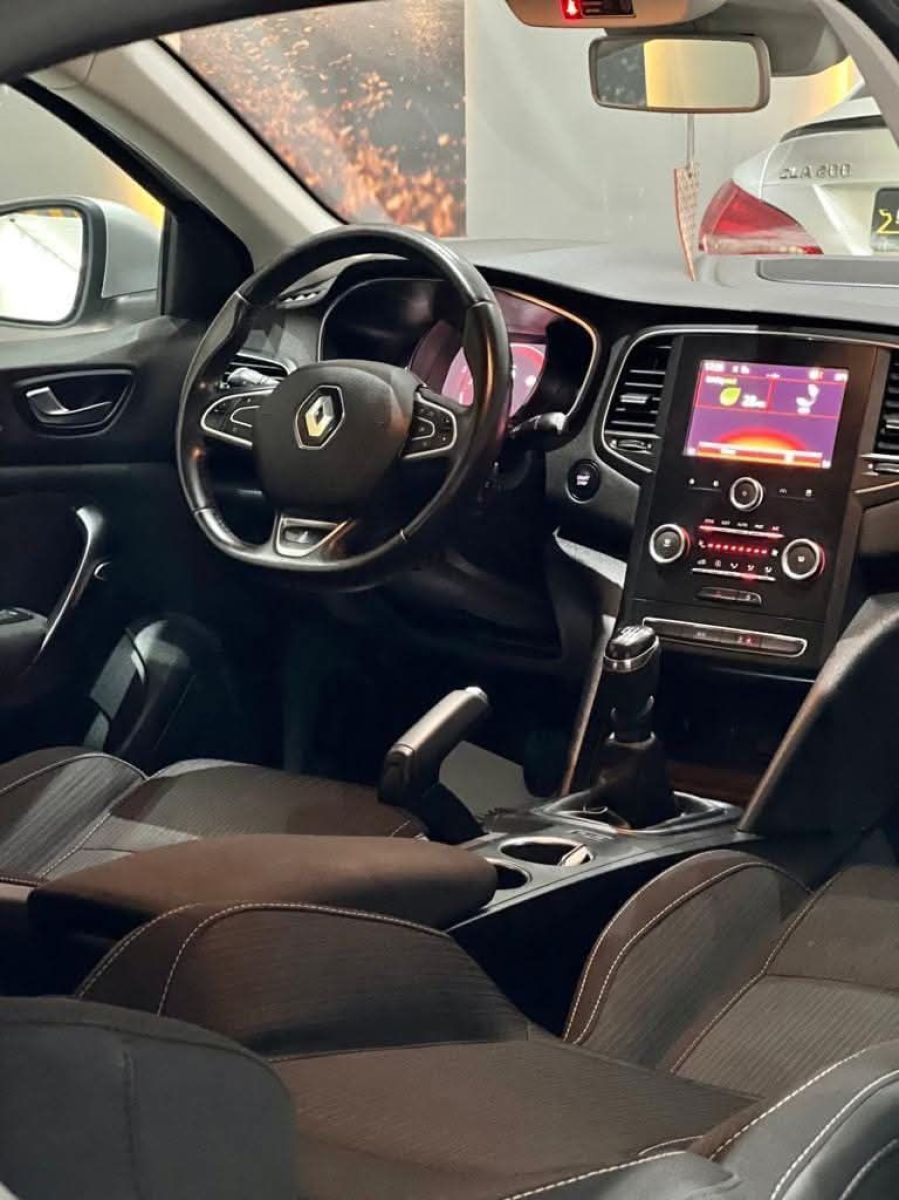 Renault Megane à Tunis - Photo 3