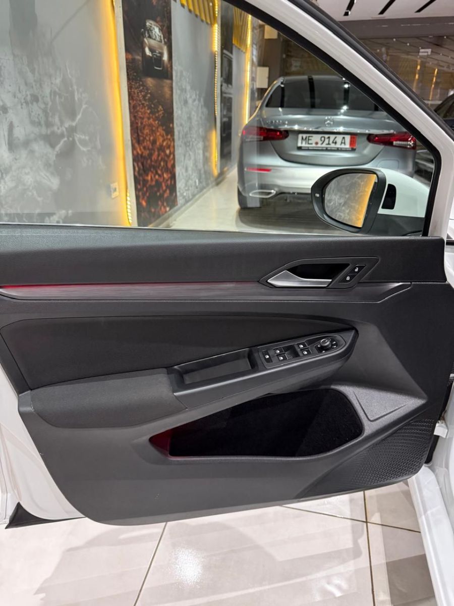 Volkswagen Golf 8 à Ben Arous - Photo 25
