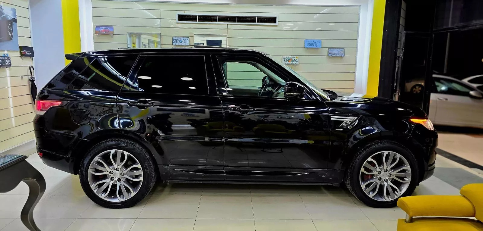 Land Rover Range Rover Sport à Ben Arous - Photo 2