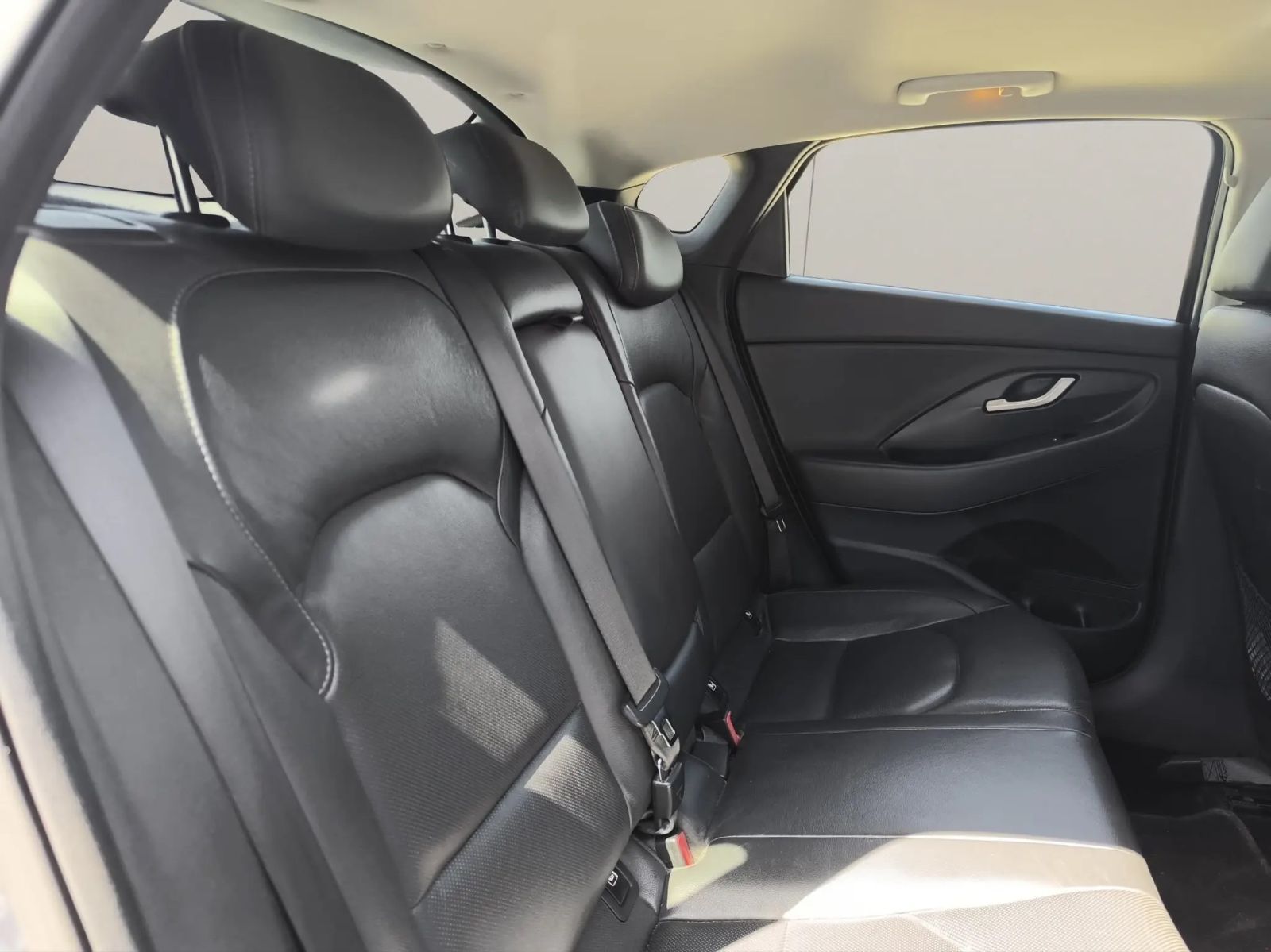 Hyundai i30 à Monastir - Photo 14