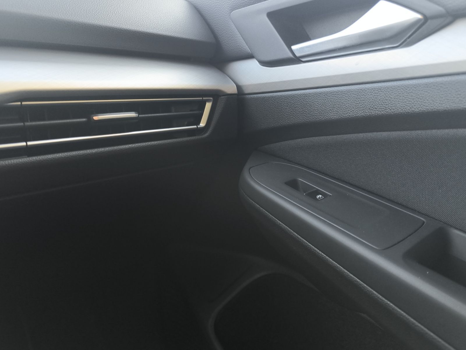 Volkswagen Golf 8 Life à Ariana - Photo 22