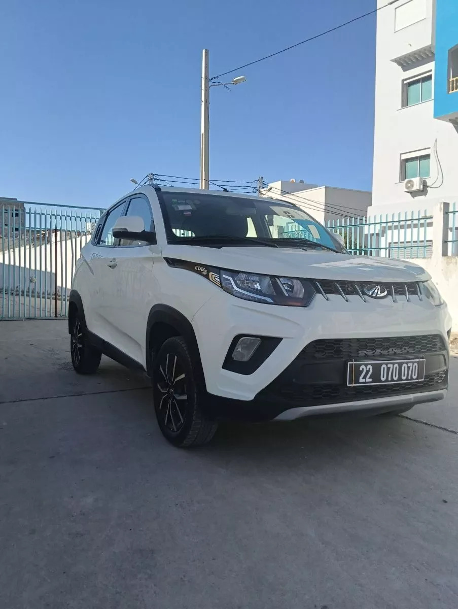 Mahindra KUV 100 K8 à Tunis - Photo 3