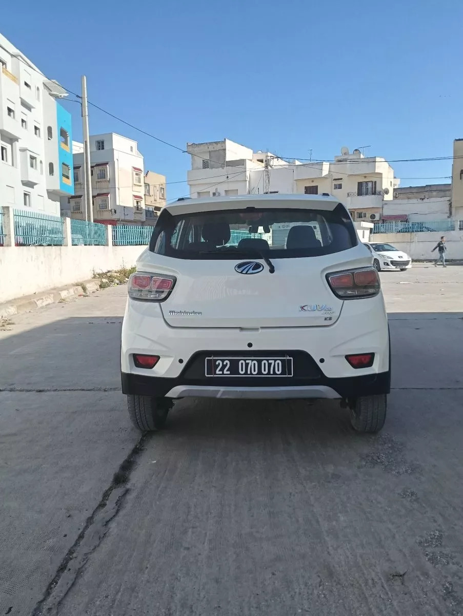 Mahindra KUV 100 K8 à Tunis - Photo 4