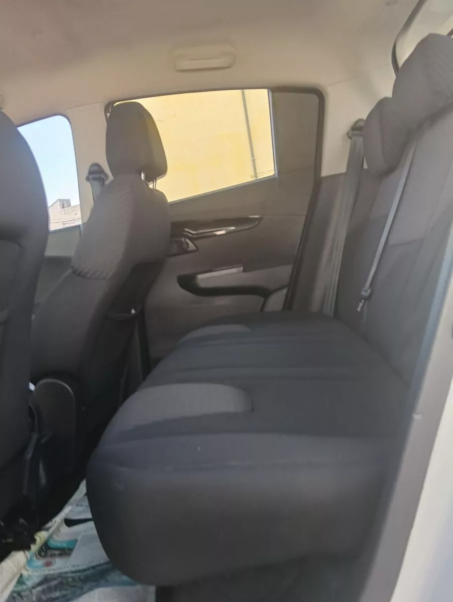 Mahindra KUV 100 K8 à Tunis - Photo 10