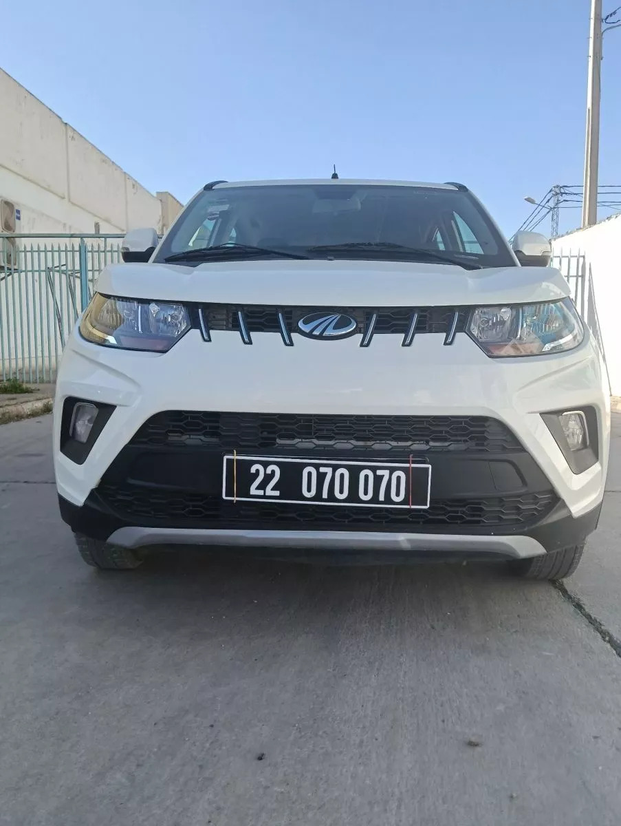 Mahindra KUV 100 K8 à Tunis - Photo 22