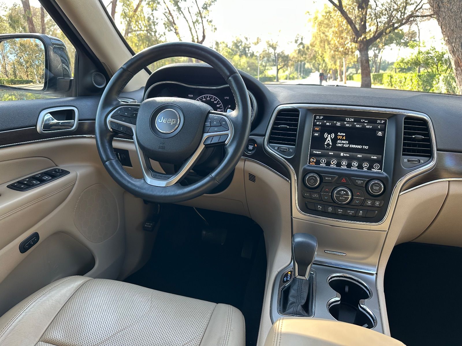 Jeep Grand Cherokee Limited à Tunis - Photo 8